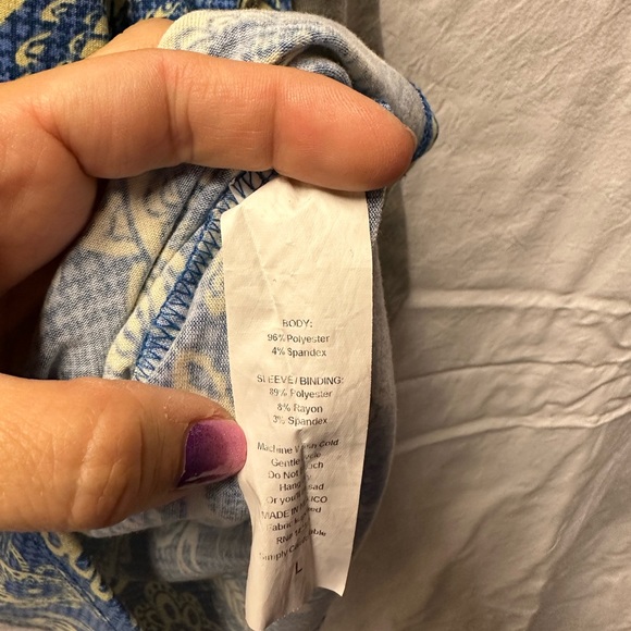 2 Large LuLaRoe Randy shirts - Picture 4 of 7